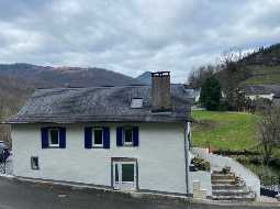 Charmante Maison dans les Pyrenees avec Chalet et Spa, Clé en Mains